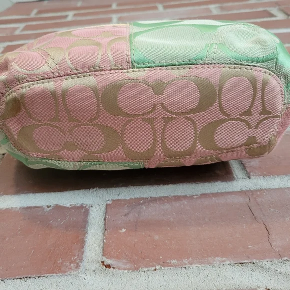 Vintage Coach Multicolor Patchwork Shoulder Bag - Picture 7 of 8